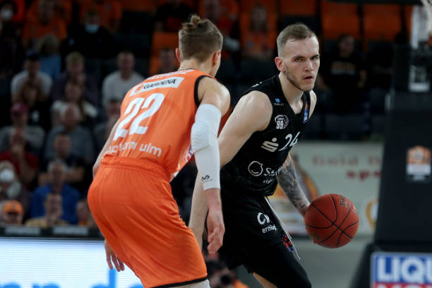 汲取教训并 汲取教训并